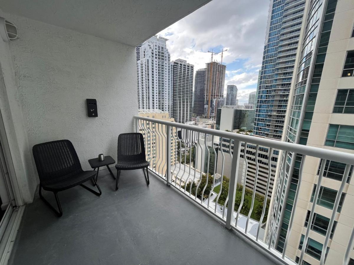 Studios In Brickell With Pool, Gym, Free Parking And Game Room Miami Luaran gambar