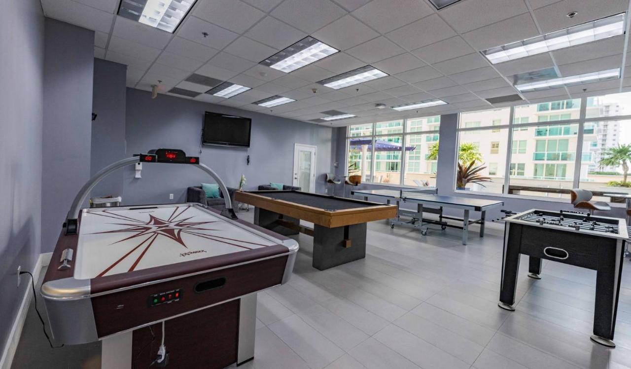 Studios In Brickell With Pool, Gym, Free Parking And Game Room Miami Luaran gambar