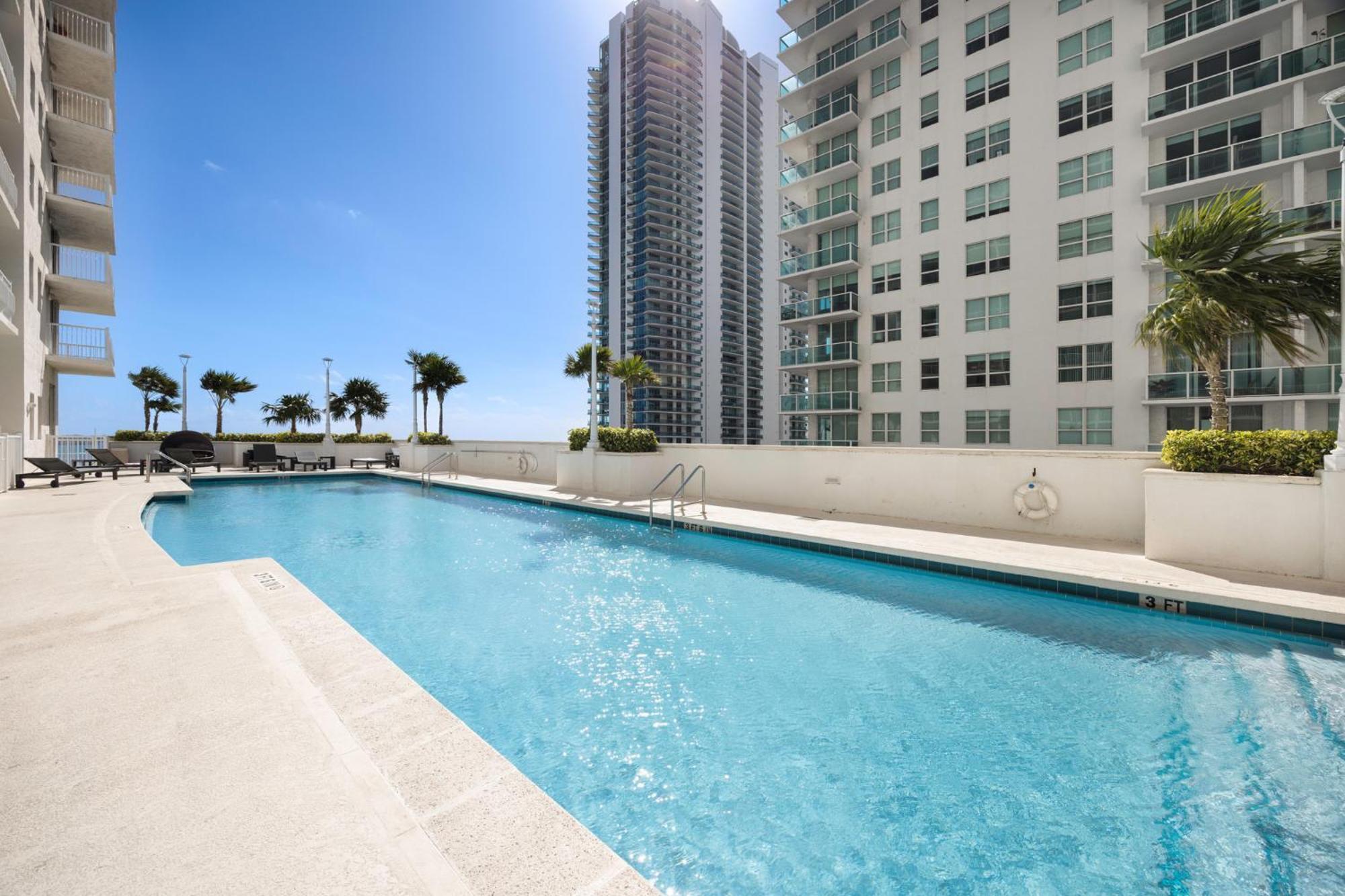 Studios In Brickell With Pool, Gym, Free Parking And Game Room Miami Luaran gambar